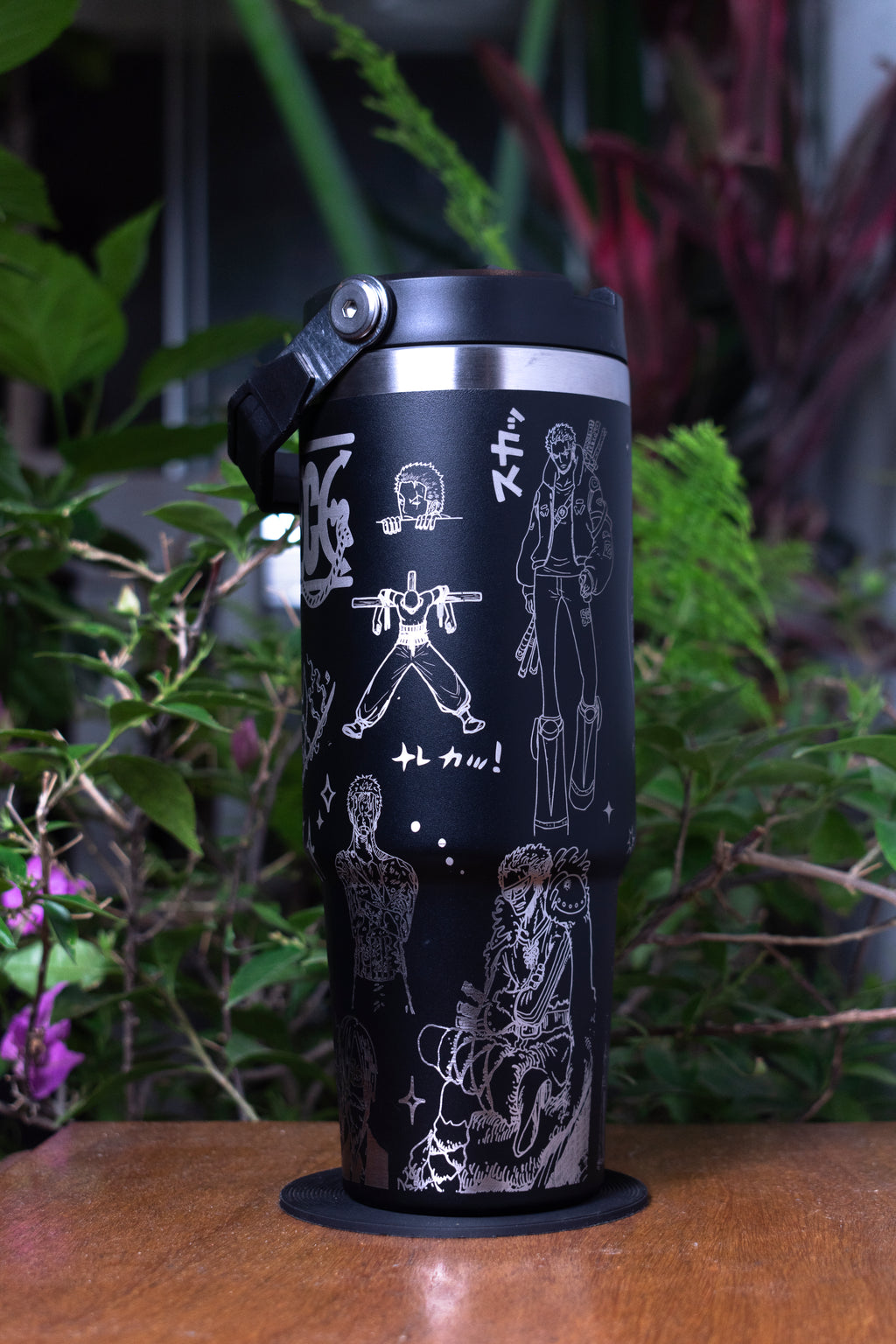 One Piece Zoro Termal Negro (890ml)